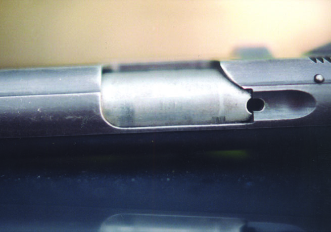 The Star Modelo Super incorporates a loaded chamber indicator in the design. In this illustration the chamber is empty.